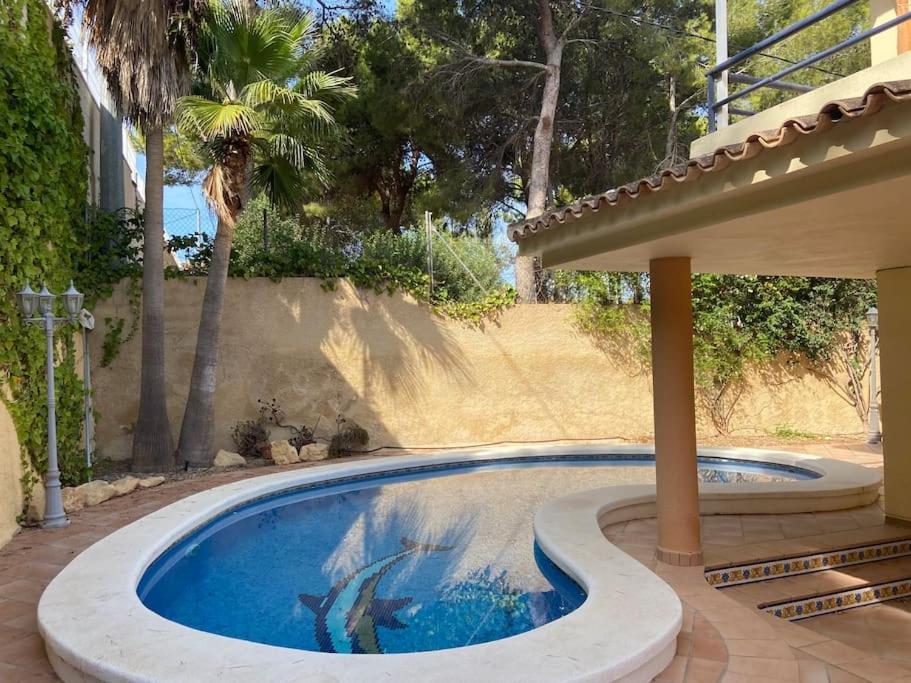 Fotografie z fotogalerie ubytování Spacious Villa with private outdoor swimming pool v destinaci Albir