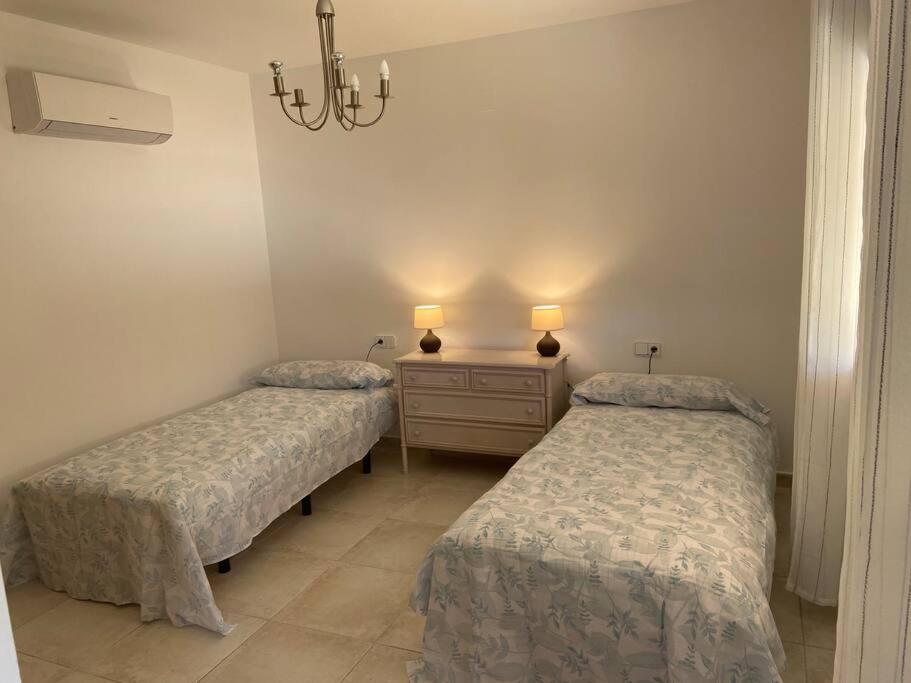 Fotografie z fotogalerie ubytování Spacious Villa with private outdoor swimming pool v destinaci Albir