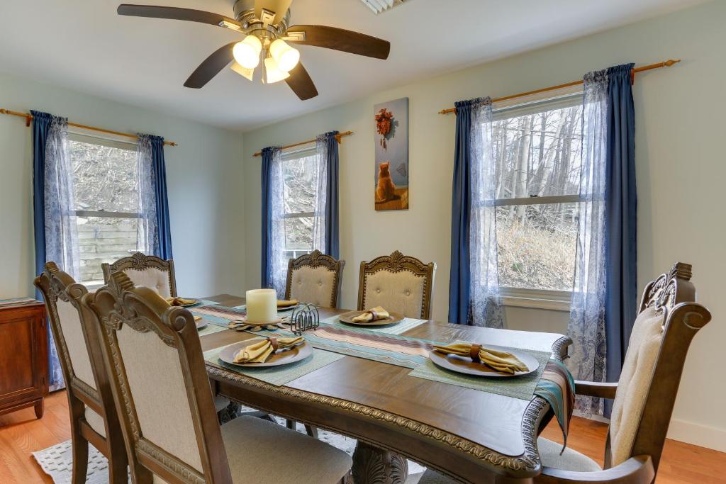 Middletown Rental with Spacious Back Deck!, Middletown (updated prices