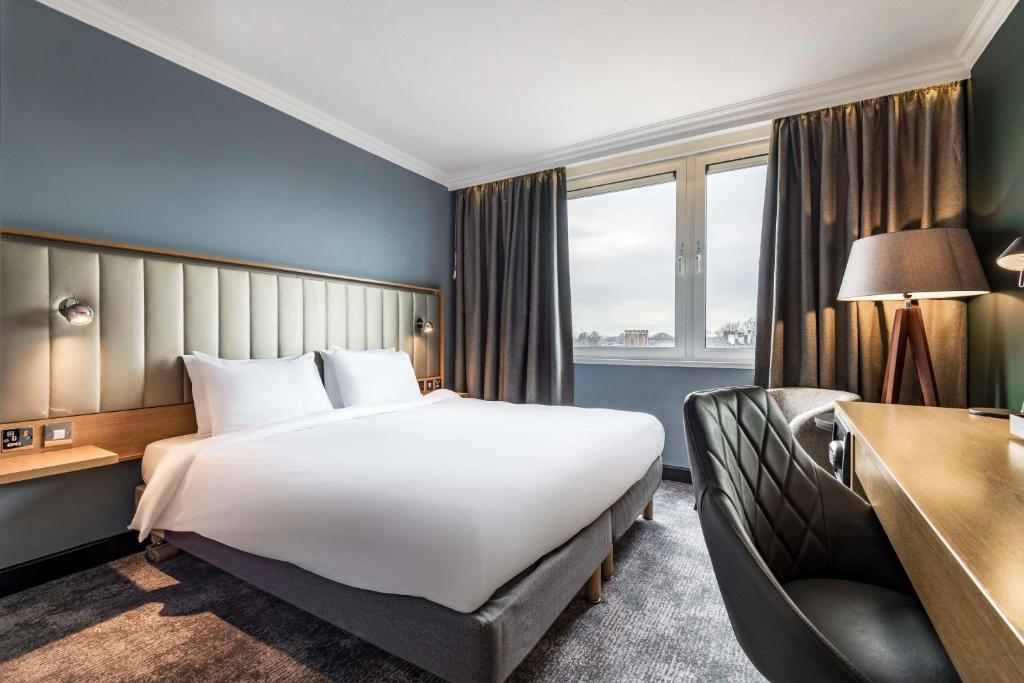 Radisson Hotel York - Friends & Family Stay: Multiple Rooms