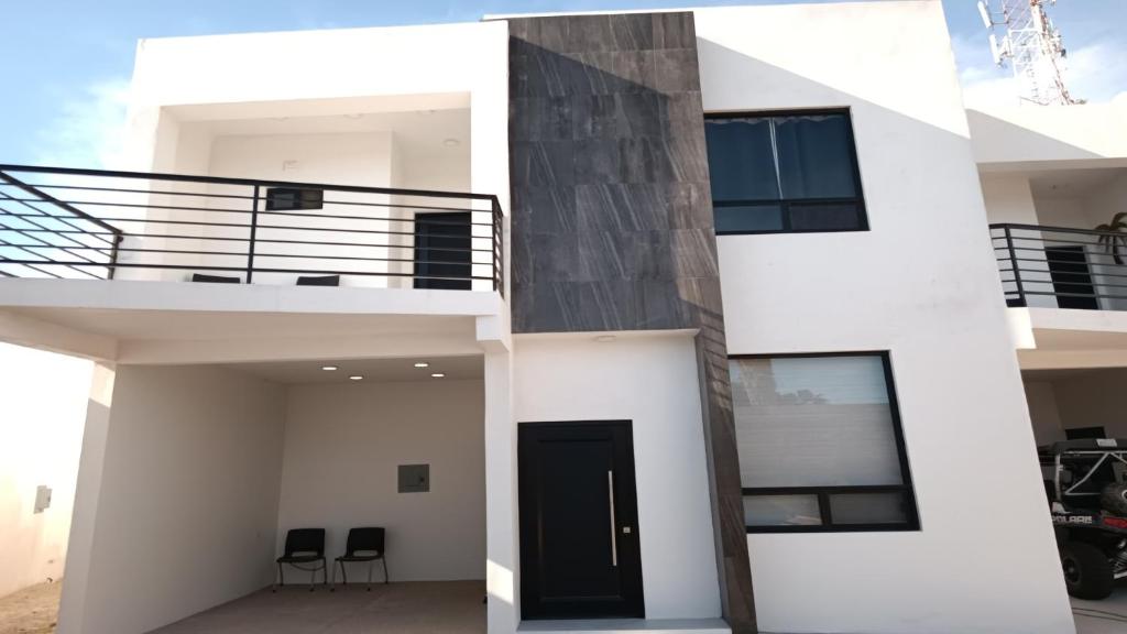 Μπαλκόνι ή βεράντα στο Town Condo Casamar 2 by Kivoya