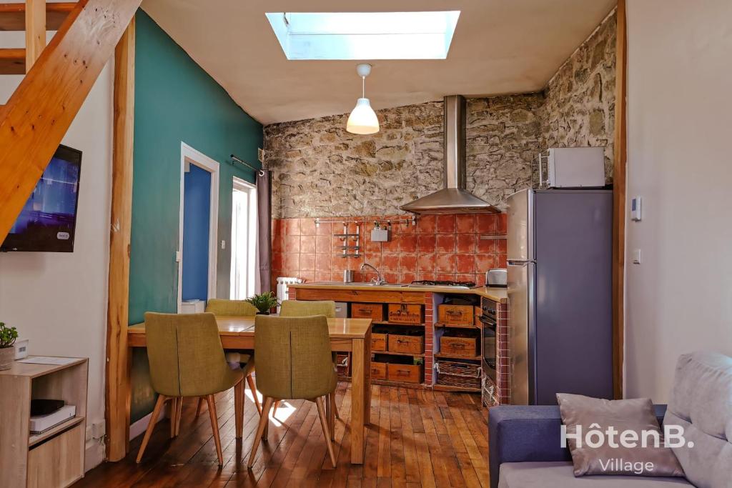Posedenie v ubytovaní La Belle Agapanthe-Iris - Maison de ville à Limoges