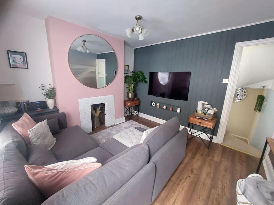 Clifftop Mews Westcliff Ramsgate Pet friendly!, Kent (updated prices 2024)