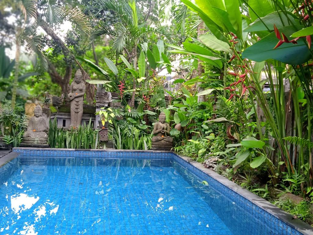 Bazén v ubytování Tanah Semujan Ubud nebo v jeho okolí