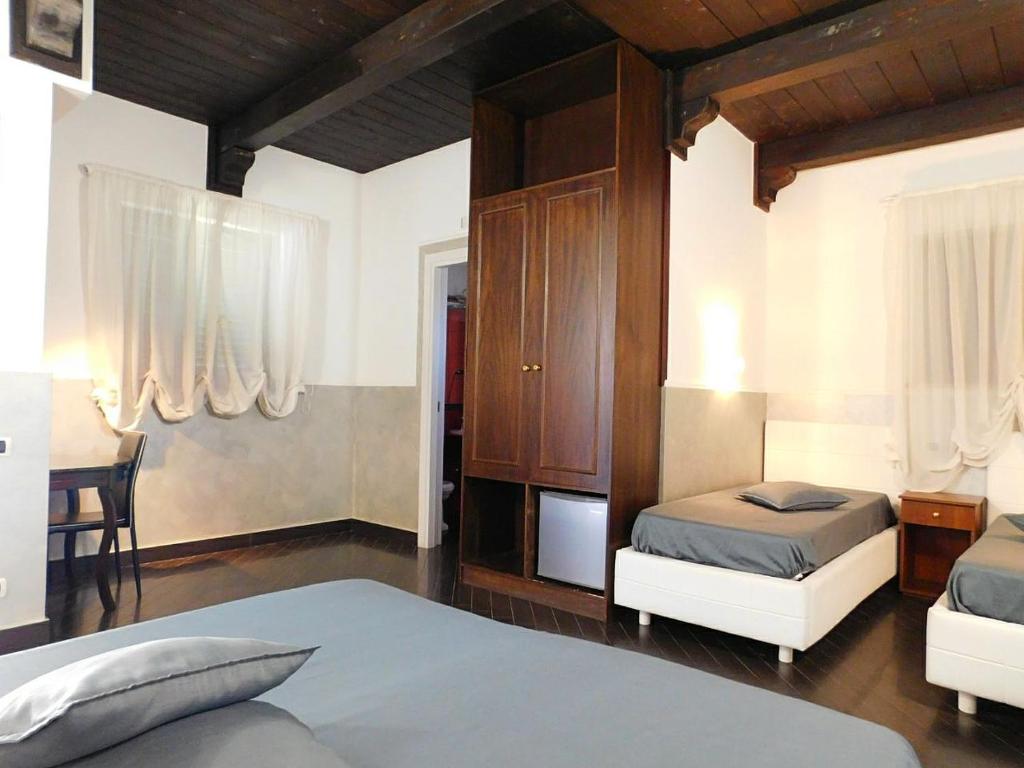 B&B Antica Dimora - Quadruple Room With Private Bathroom