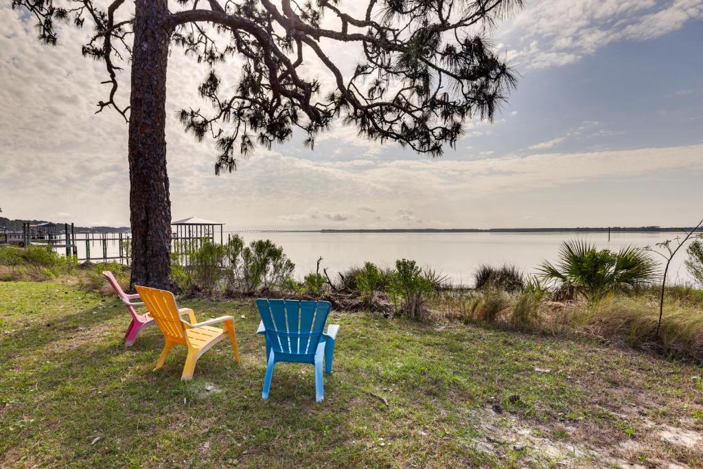 Waterfront Ochlockonee Bay Cottage with Views!, Panacea (updated prices
