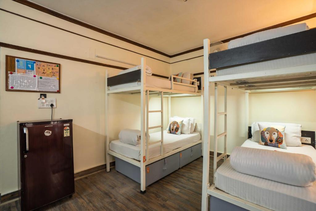Letto o letti in una camera di Zostel Delhi