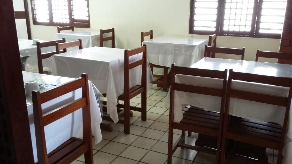  Escuna Praia Hotel