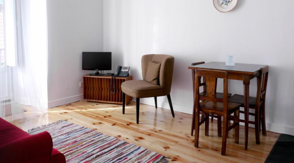Cacilhas Guest Apartments - Apartamento De Dos Dormitorios (3 Adultos)