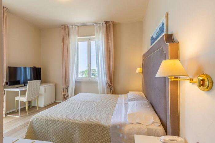 Hotel Rosa Dei Venti - Superior Double Or Twin Room With Balcony