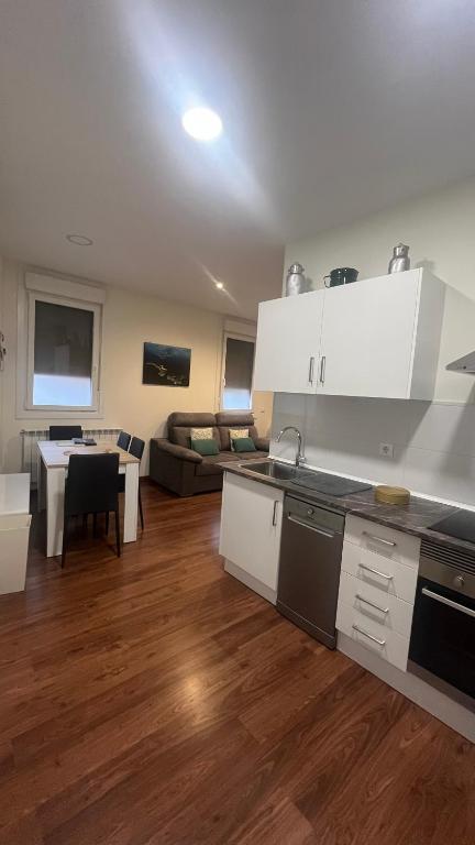 A de Maria - Tres Marias Apartments - 7