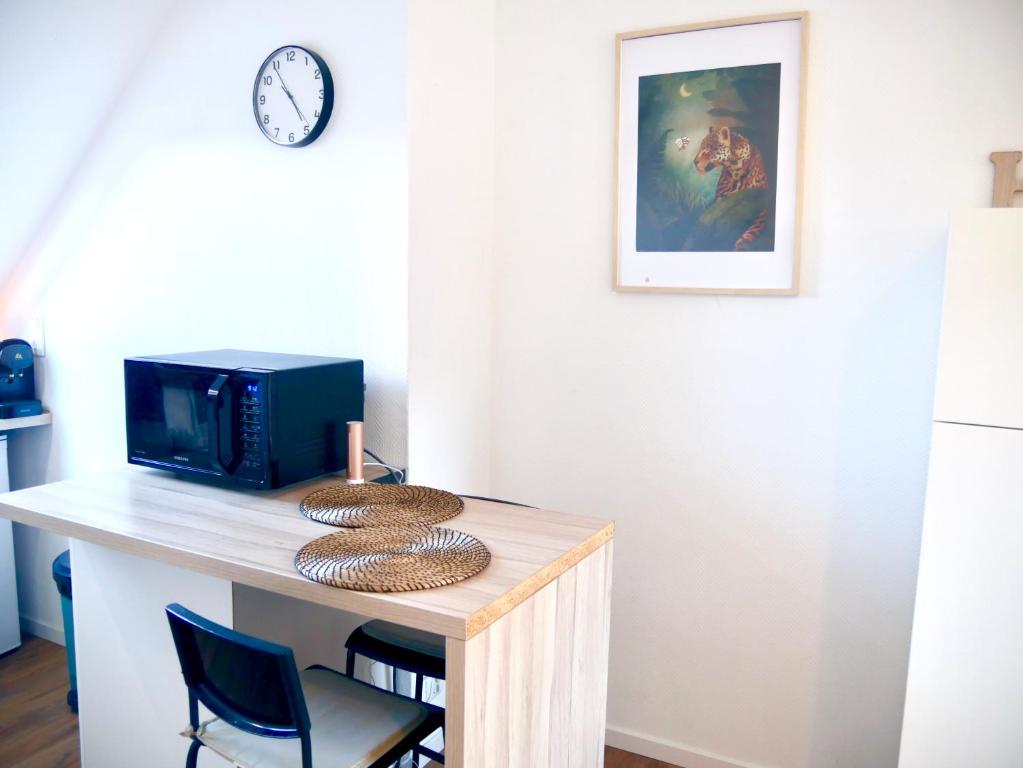 TV a/nebo společenská místnost v ubytování Serenity Home