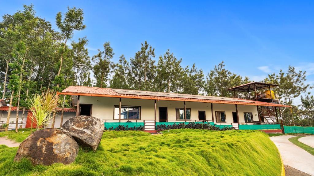 Aed väljaspool majutusasutust Hatti Eden Coorg