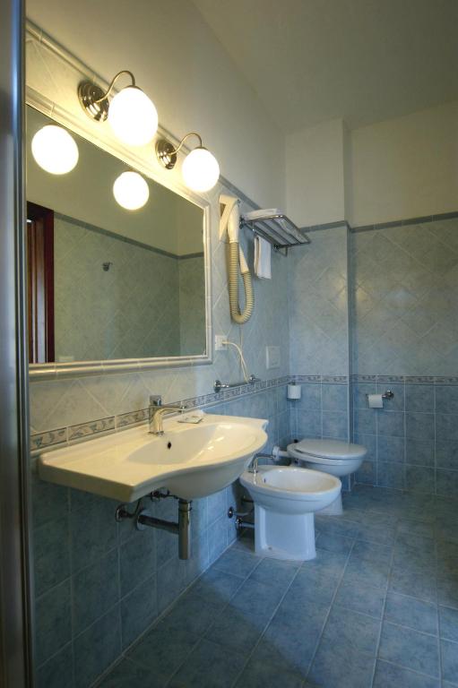 Koupelna v ubytování Hotel Liberty