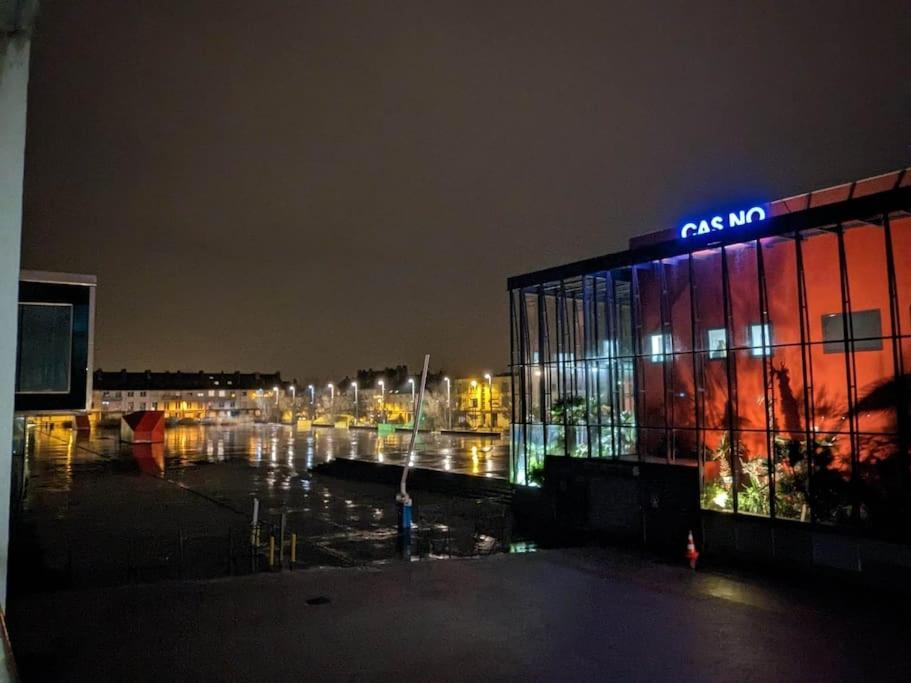 Výhľad na mesto Dunkerque alebo výhľad na mesto priamo z apartmánu