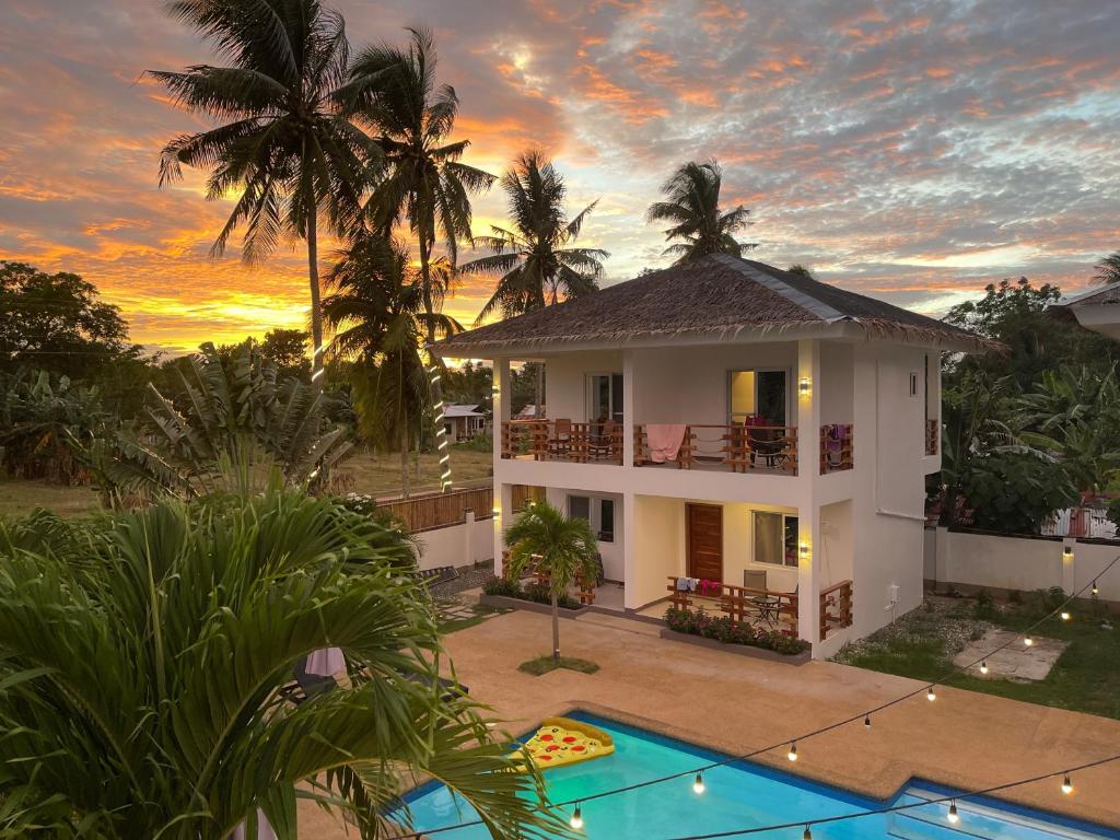 Bazén v ubytování Dolce Amore Resort nebo v jeho okolí