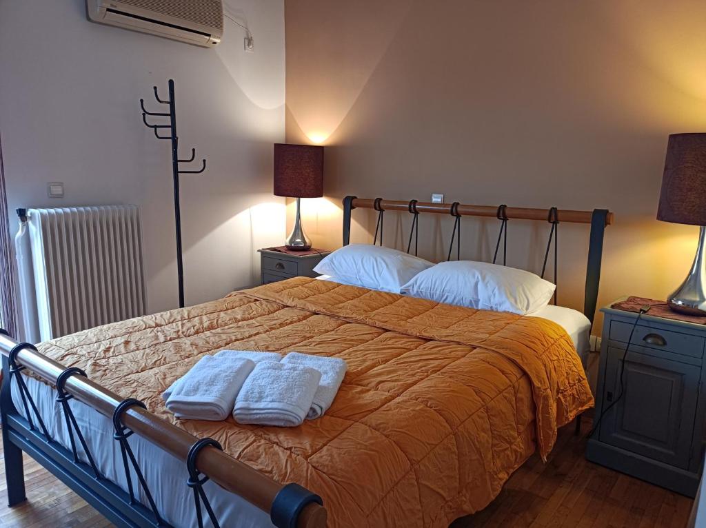 Posteľ alebo postele v izbe v ubytovaní Full Acropolis View Apartment