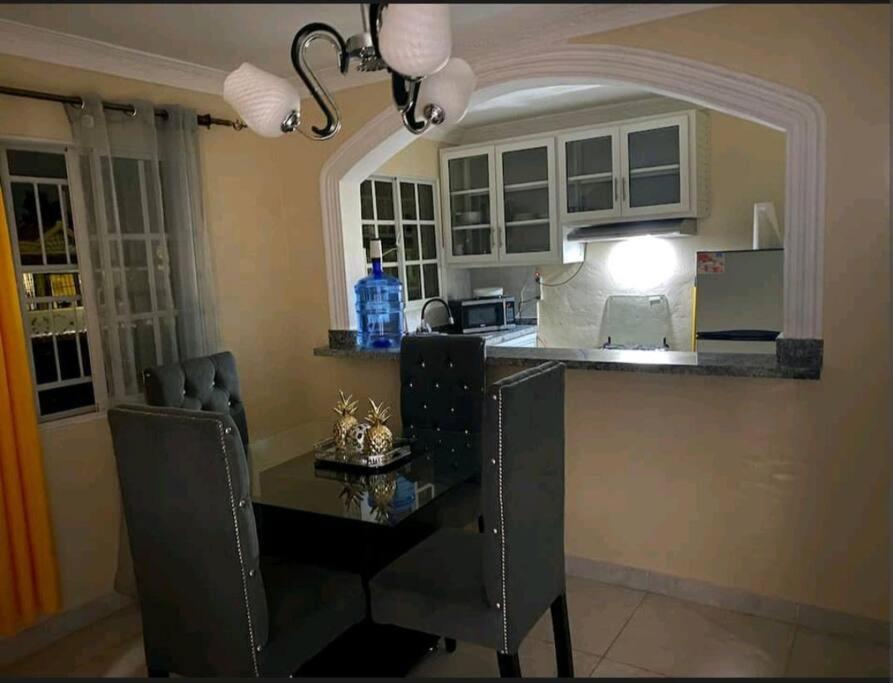 A kitchen or kitchenette at Apartamento Familiar Luz del Sol S.D