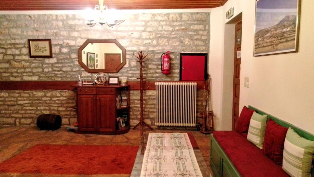 Fotografie z fotogalerie ubytování Xenonas Achnoulas v destinaci Ano Pedina