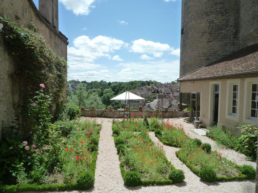 Zdjęcie z galerii obiektu La Maison de la Tour w mieście Semur-en-Auxois