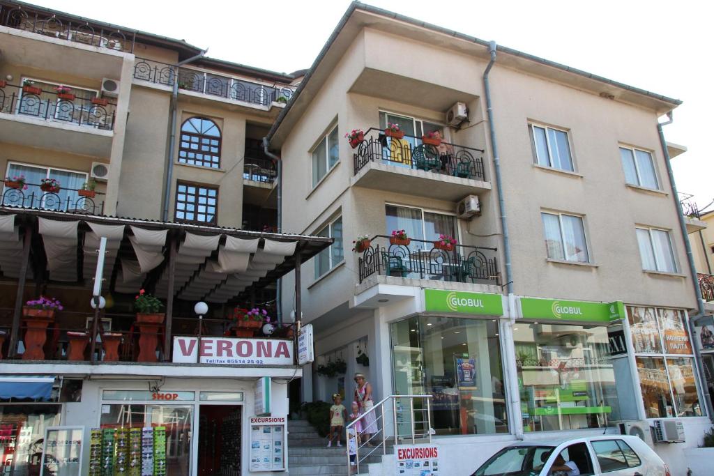 Budova, kde se hotel nachází