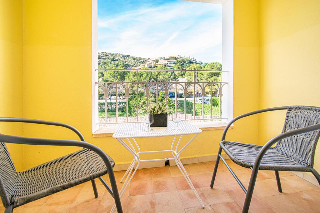 Balkón alebo terasa v ubytovaní Apartamentos Falcó