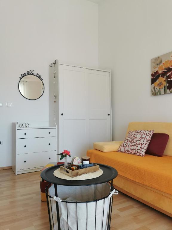 Część wypoczynkowa w obiekcie Apartments Irena with sea view