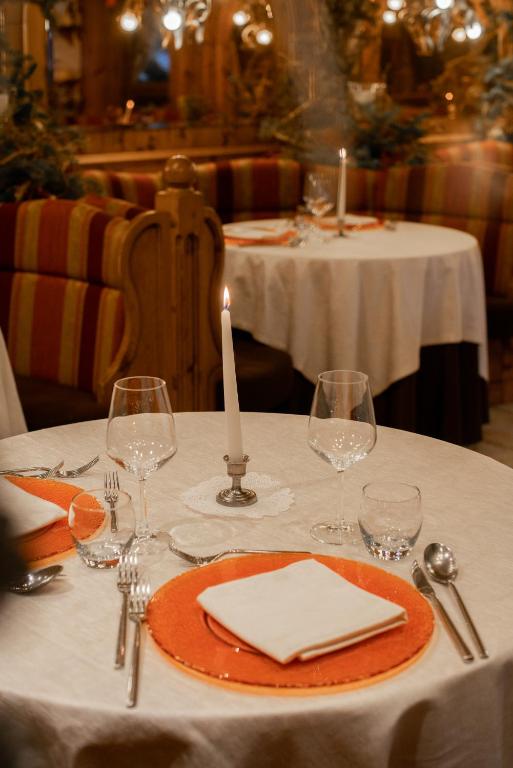 Restauracja lub miejsce do jedzenia w obiekcie Hotel Le Ortensie