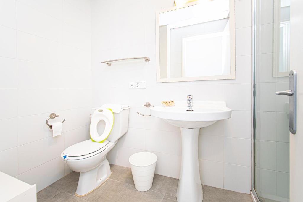 Kúpeľňa v ubytovaní Apartamentos Falcó