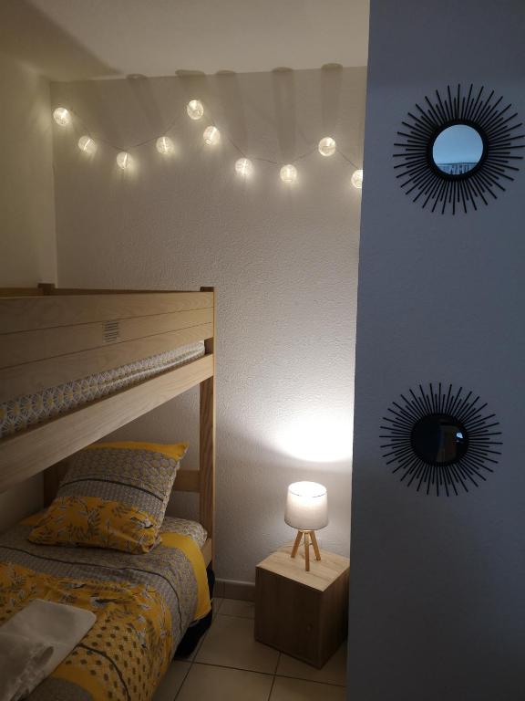 Postel nebo postele na pokoji v ubytování Les Balcons de La Neste - Appt 1 à 6 personnes (Balcon et vue montagne)