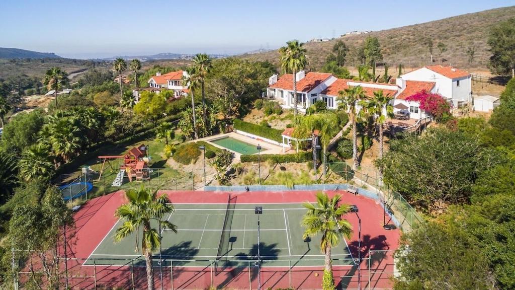 Tennis Ranch