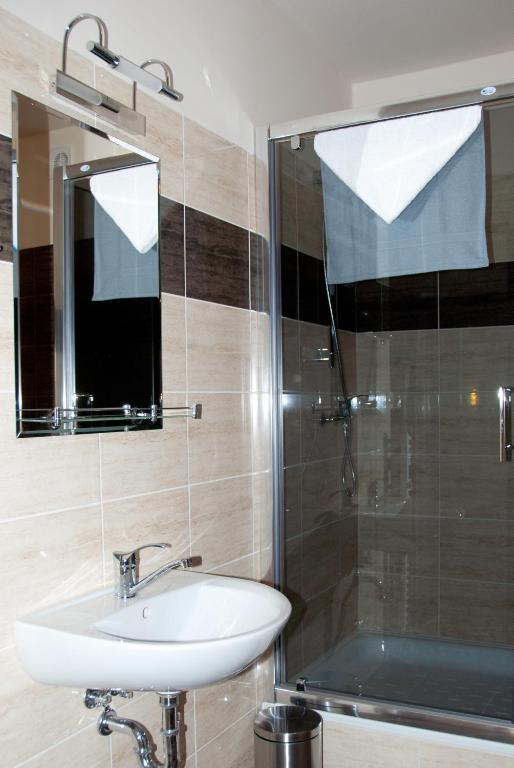 A bathroom at Apartmany Fonte