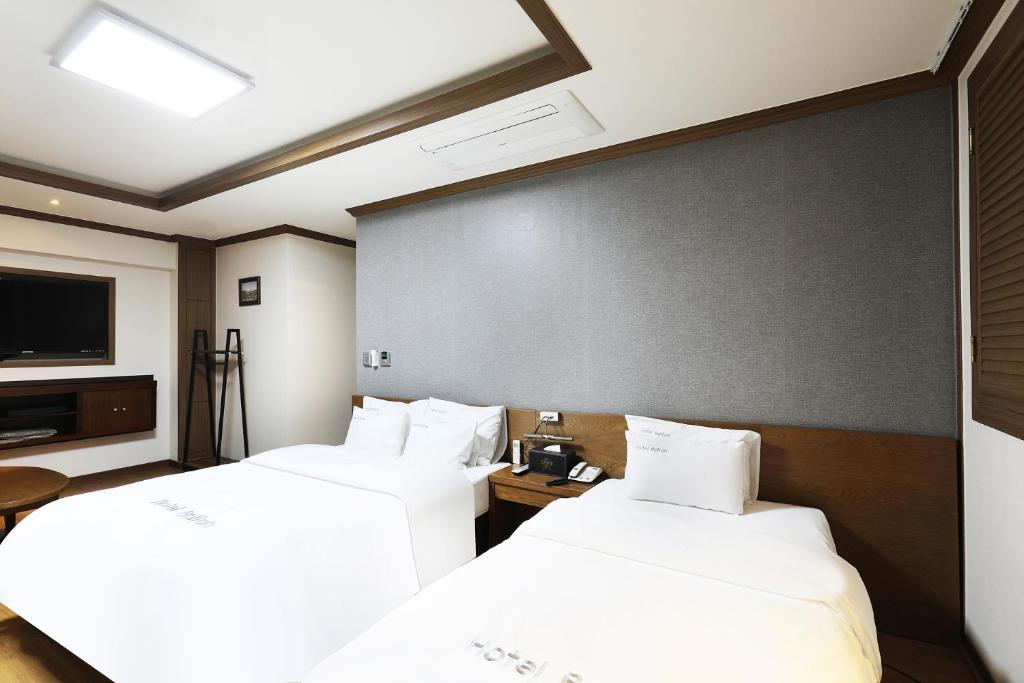 BOLTON Hotel_1