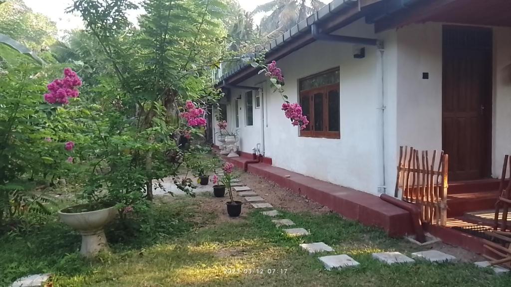 Zahrada ubytování Rainbow mountain villa