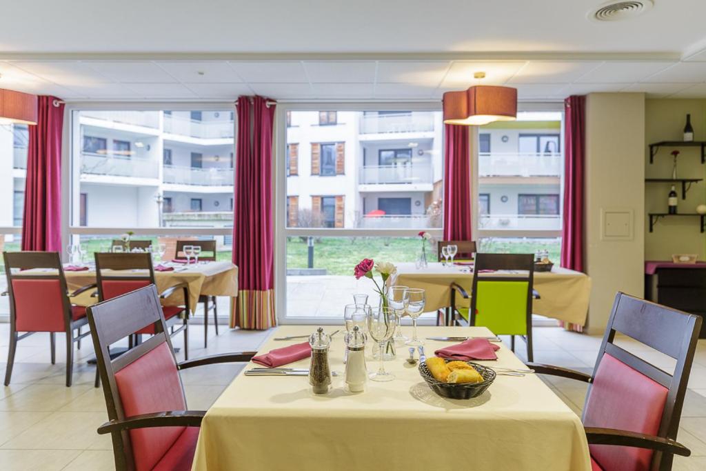 Zenao Appart'hôtels Strasbourg - Resim 28