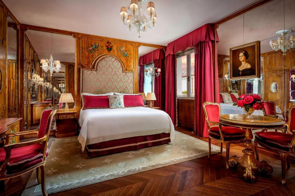 Voodi või voodid majutusasutuse The Gritti Palace, a Luxury Collection Hotel, Venice toas