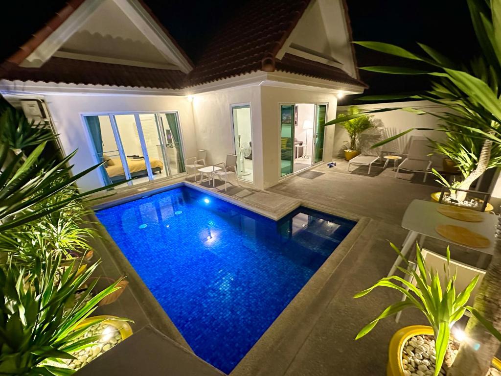 Фото View Talay Villas, Luxury Private Pool Villa, 500m From Jomtien Beach - 45