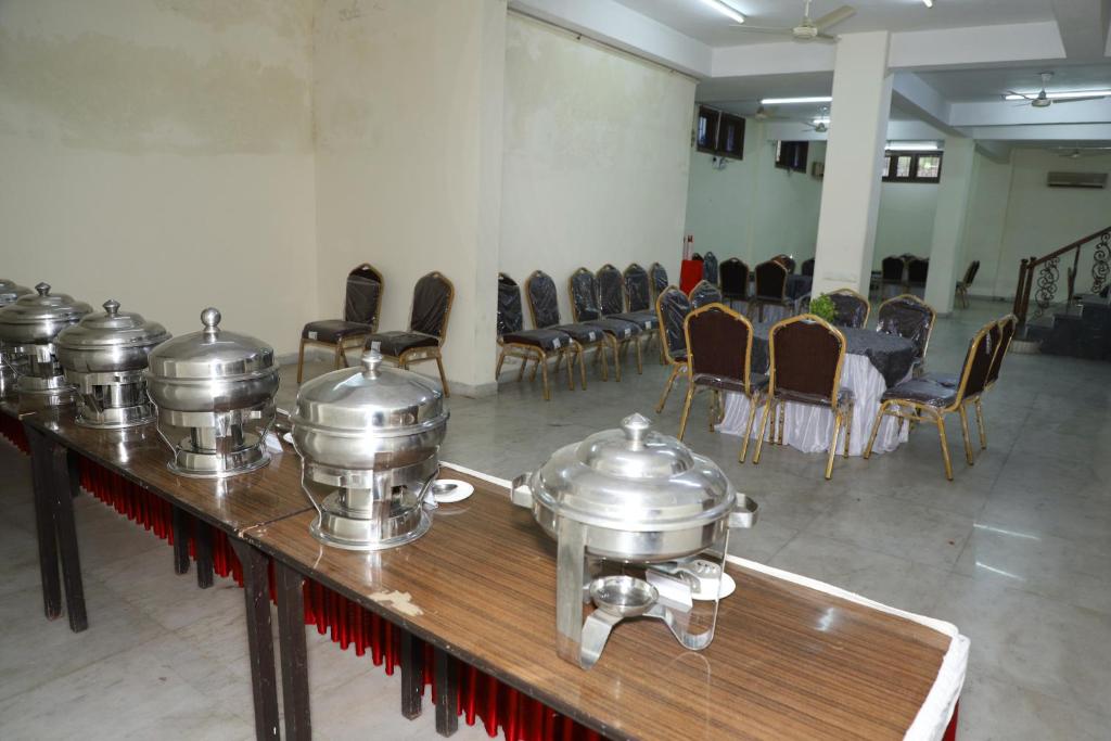 Fotografie z fotogalerie ubytování Hotel Ashray Noida v destinaci Noida