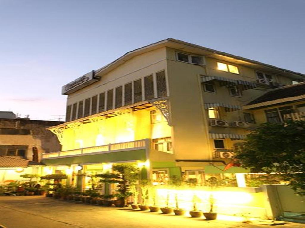 Budova, kde se hotel nachází