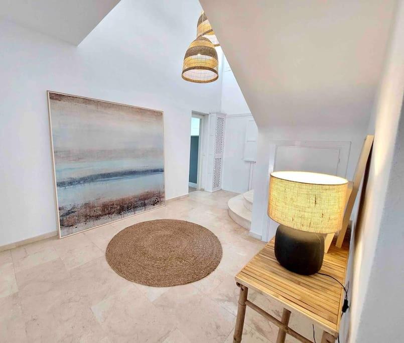 Zdjęcie z galerii obiektu Caleta Beach House Villa Beatriz Sinese Design w mieście Torre del Mar