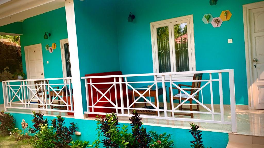 Balkón nebo terasa v ubytování Stan-Inn, North Goa, Vagator, with strong WIFI,free private parking & kitchen, Can Cook where you stay