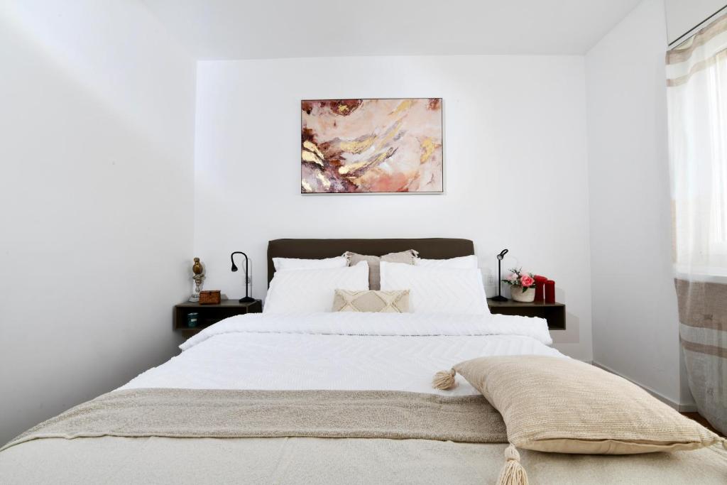 Lake Modern Suites - Free Parking - Resim 20