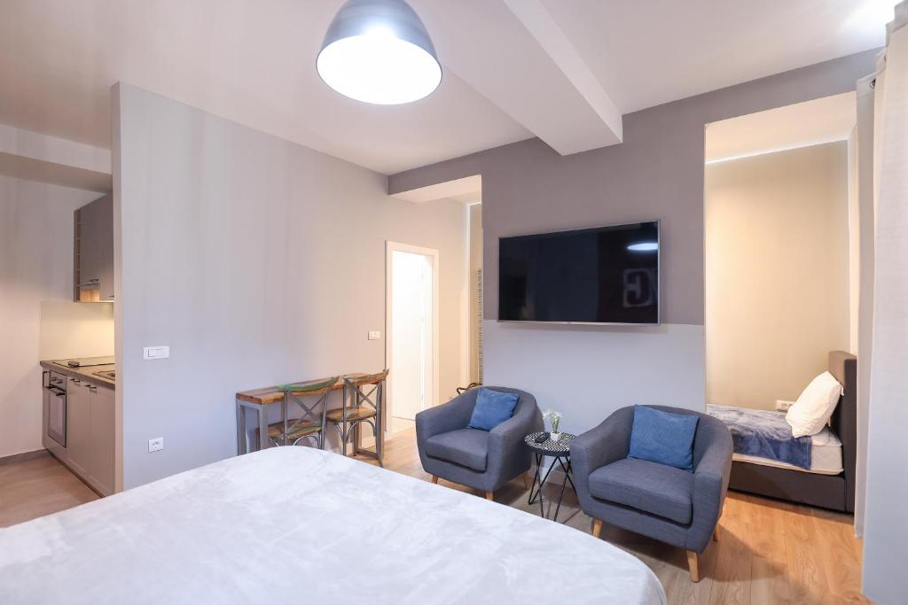 Elegance Studio Apartments - Superior Studio