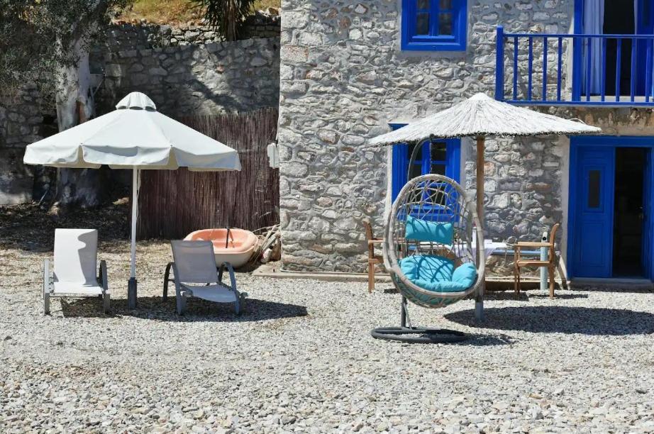 Patio nebo venkovní prostory v ubytování Douskos by the Sea
