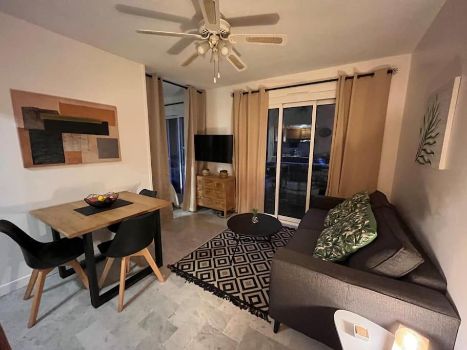 Fotografia z galérie ubytovania FREJUS PLAGE magnifique studio tout comfort v destinácii Fréjus