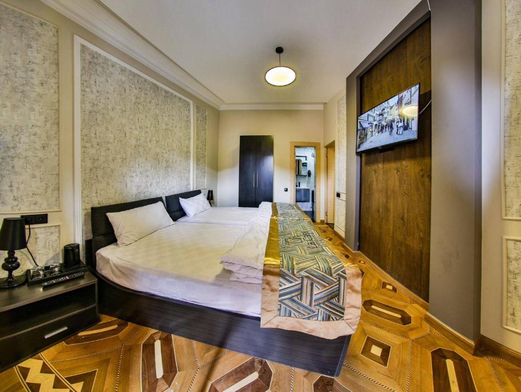 فضای داخلی La Casa Hotel Yerevan در ایروان - تصویر ۳