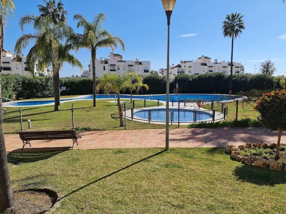 Bazén v ubytování Lorcrimar 3 Apto cerca de la playa con piscina nebo v jeho okolí