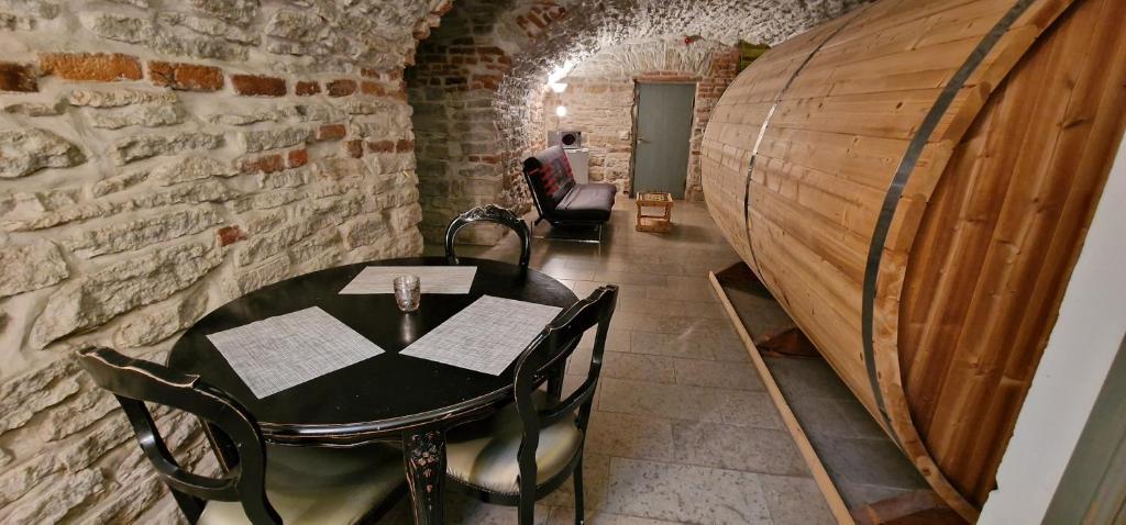 Old Town Tallinn Luxury Residence - Basement Room With Sauna