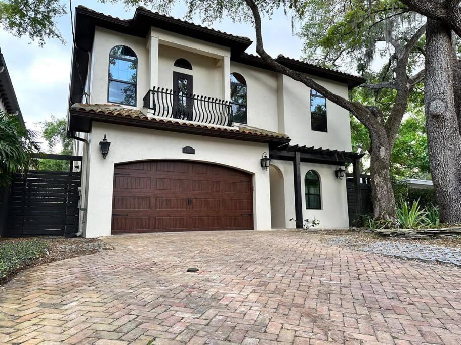 Villa Mediterranean Oasis in Bayshore Beautiful, Tampa, USA