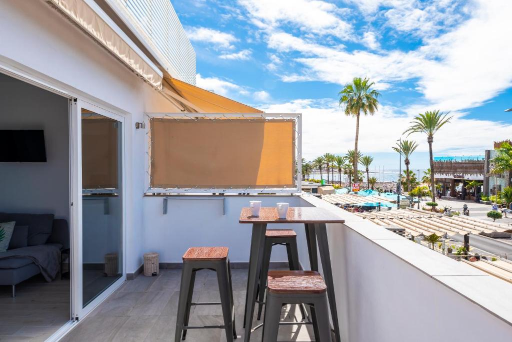 Balkón nebo terasa v ubytování Beach apartment Big terrace Playa las Americas